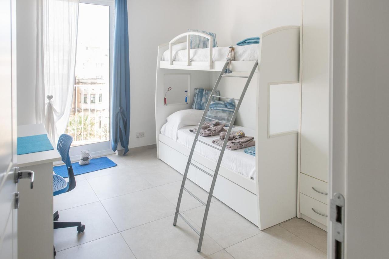 Sliema, Villa Savoia Luxury Apartment For 5 Guests Gzira Exterior photo